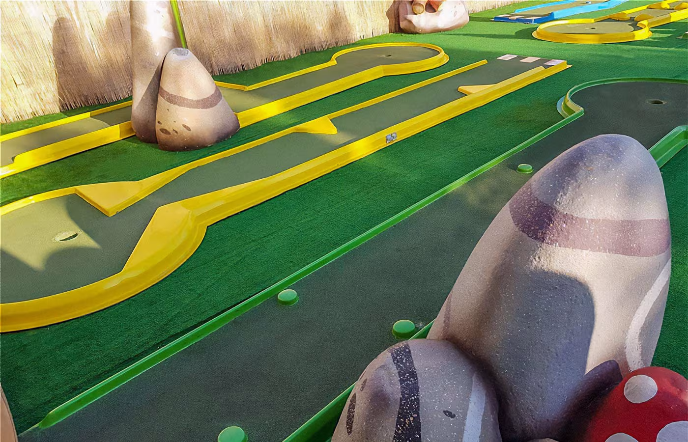 Vendita Piste da Minigolf per Aree Giochi