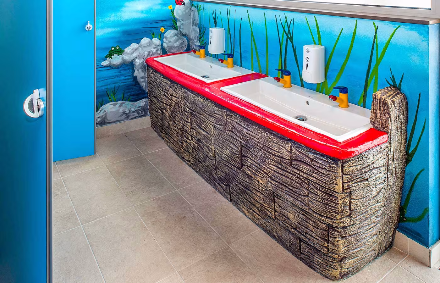 Realizzazione Bagni a Tema per Campeggi e Resort